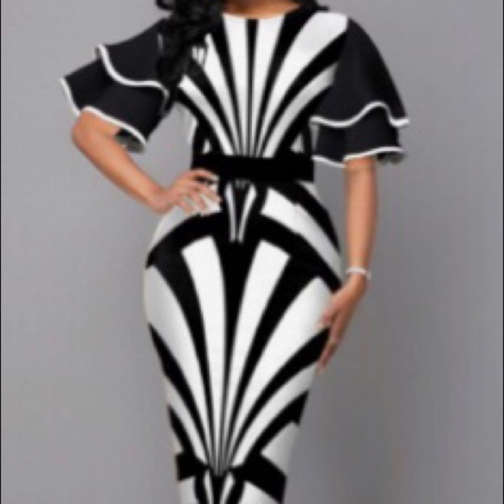 Dress - Picture 3 of 3